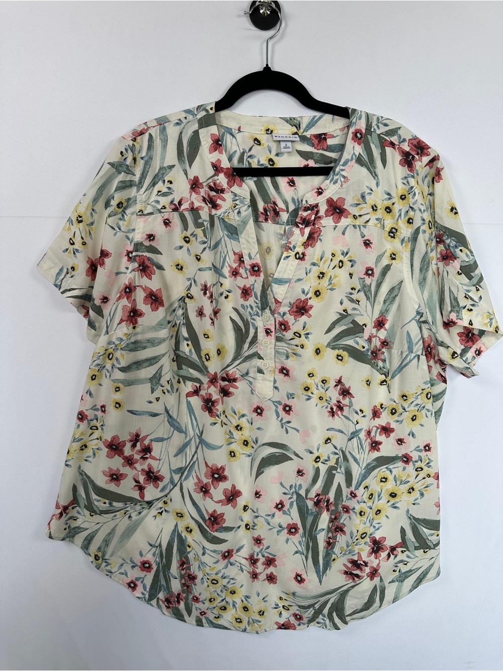 Torrid Floral Rayon Lyocell Blouse Cream Short Sleeve Plus Size 2